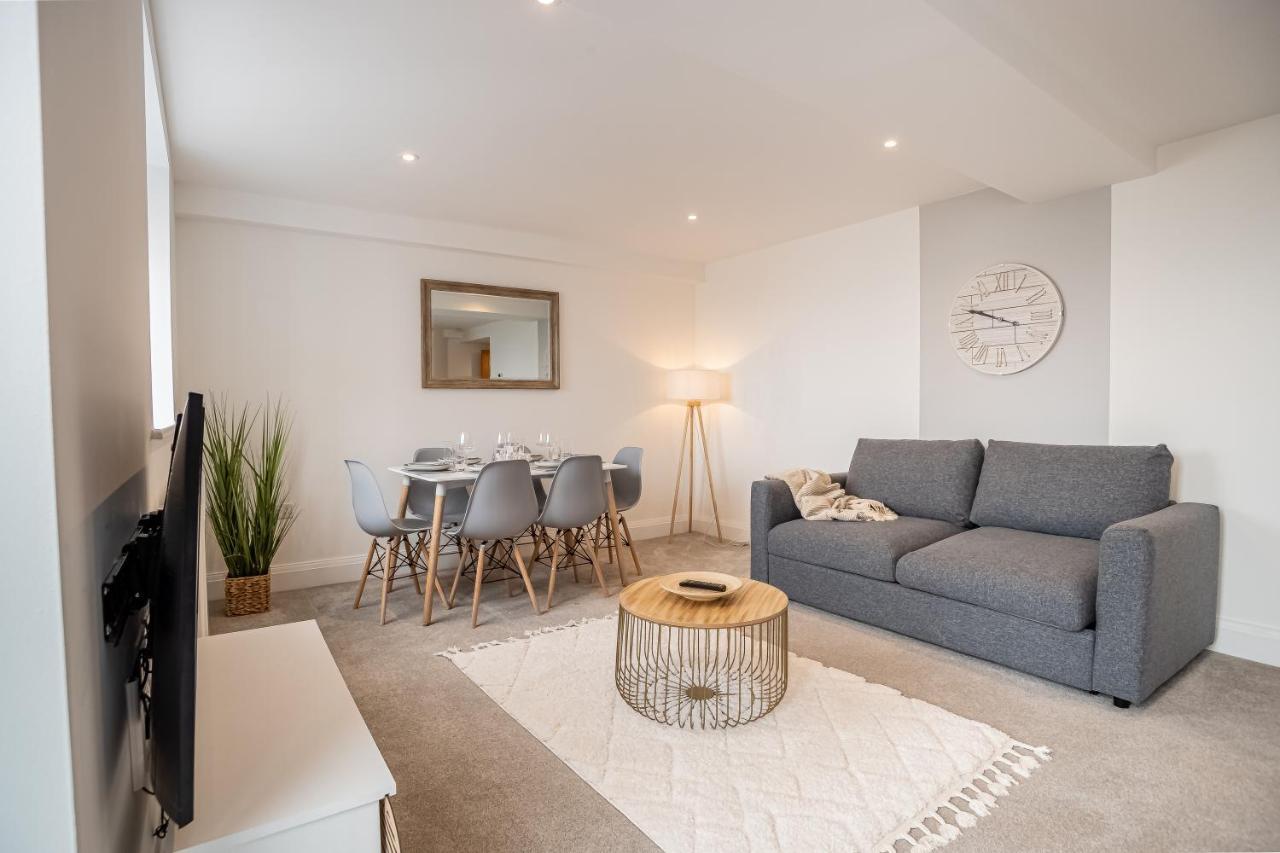 Elegant Fresh Spacious Two Bed Apartment - Juliet Balcony - Sea, Marina, Harbour Views, English Riviera Clock Tower Торкі Екстер'єр фото